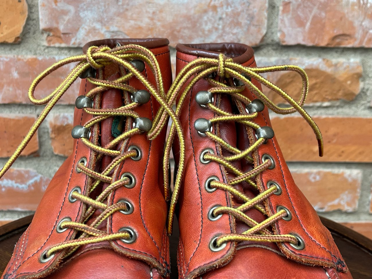 Red Wing 】 レッドウィング 875 アイリッシュセッター カスタムオールソール(vibram 705) ハトメ、フックカスタム｜BLOG｜ユニオンワークス  [ 靴修理、鞄修理 ]